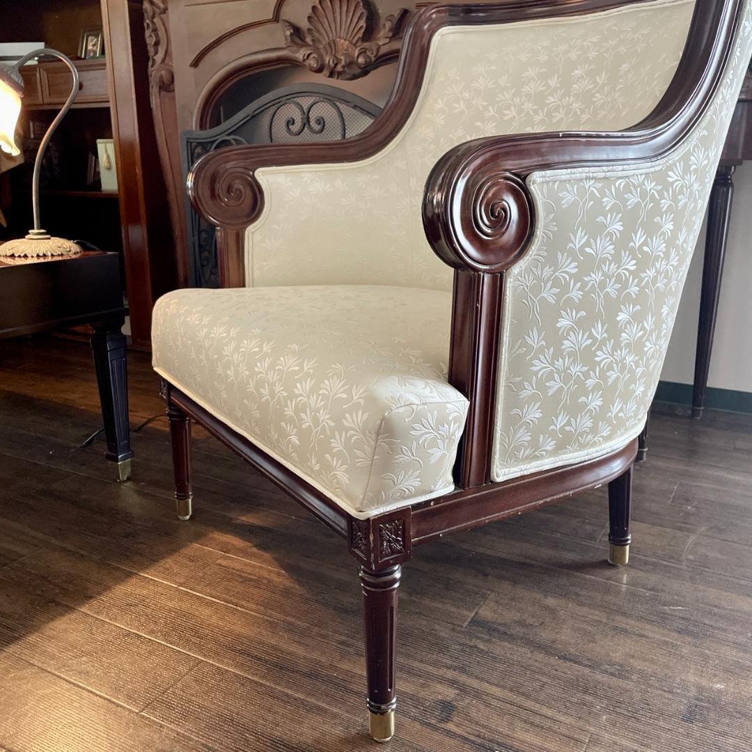 r114r100 飾らないスタイリッシュなフォルム シングルソファ クラシック