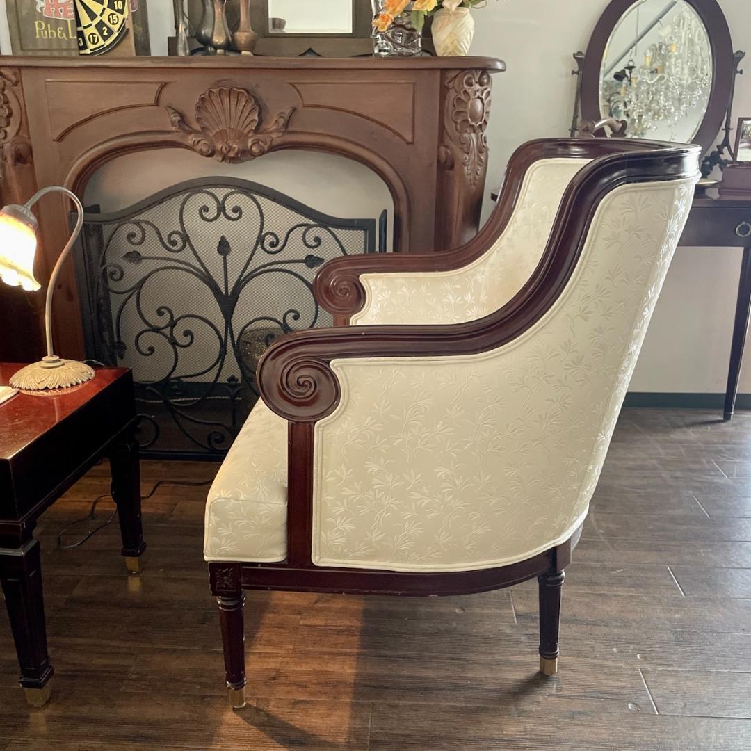 r114r100 飾らないスタイリッシュなフォルム シングルソファ クラシック