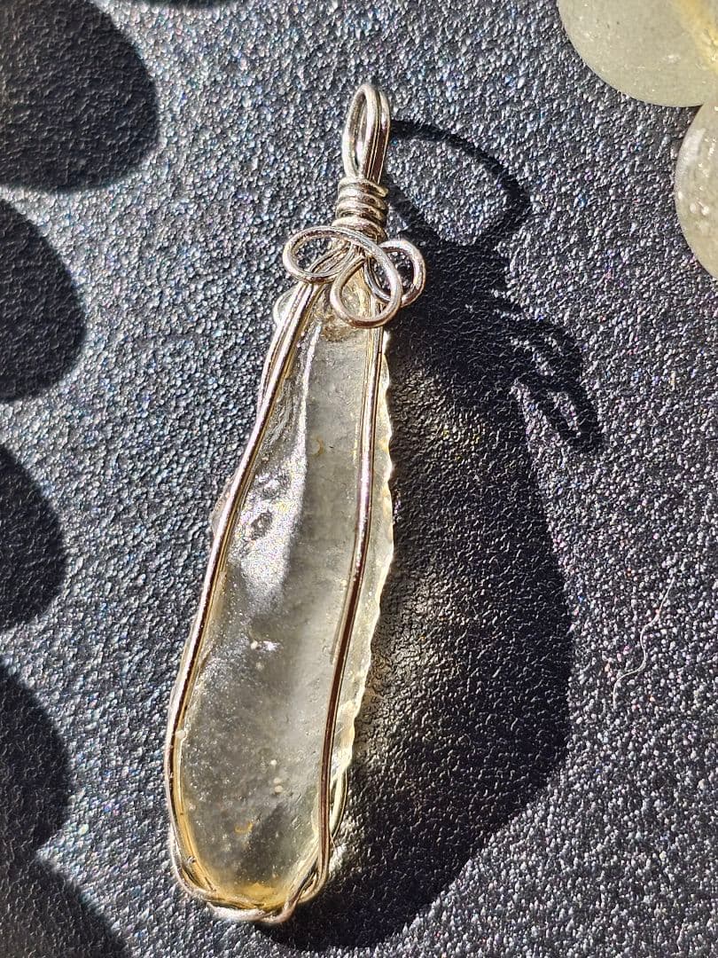 10mm　希少✴リビアングラス　ブレスレット&ペンダントトップ　インパクトガラス