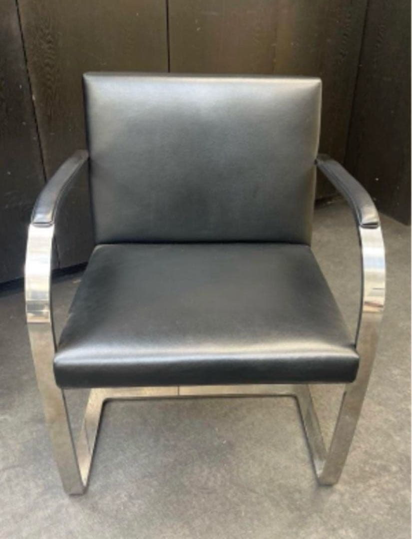 Knoll(ノル)社　ブルーノチェア　ミースファンデルローエアームパッド付チェア