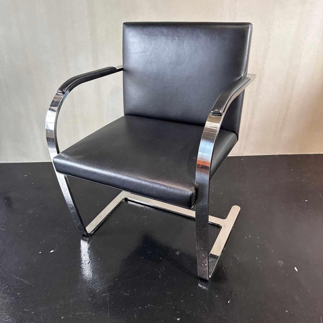 Knoll(ノル)社　ブルーノチェア　ミースファンデルローエアームパッド付チェア