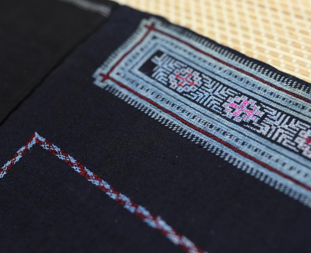 烏当ミャオ族 上衣｜民国期｜植物染め｜手刺繍｜民族衣装 Ethnic dress