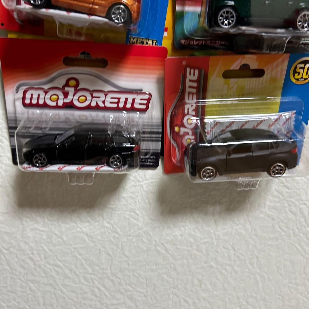 マジョレットミニカー10台 台紙付き - メルカリ