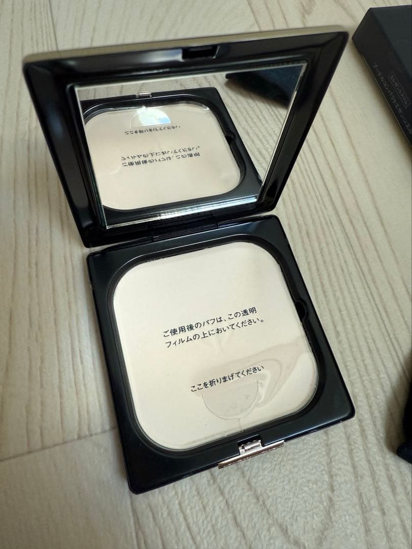 クレドポーボーテ　プードルコンパクトサンシエル　フェースパウダー　5g