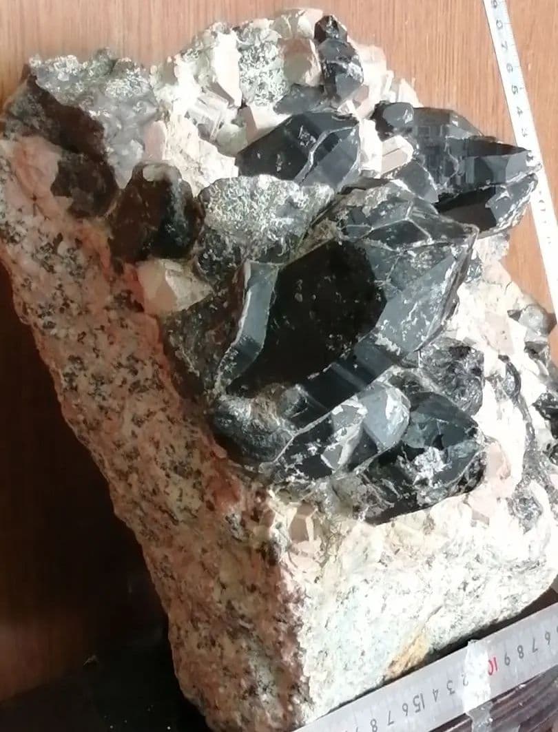 モリオン（黒水晶）15.3kg ーtot027