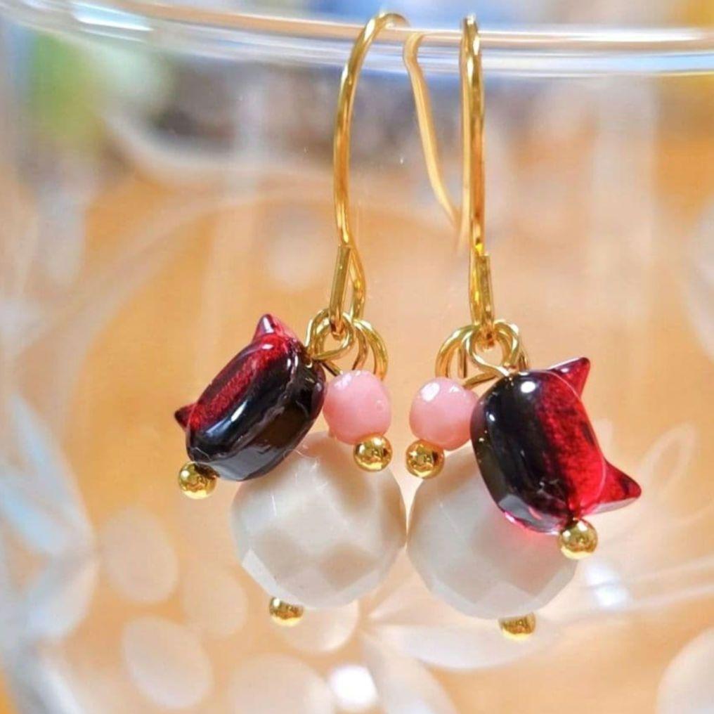 専用です☆猫さんとチェコビーズとオニキスのピアス　他13品