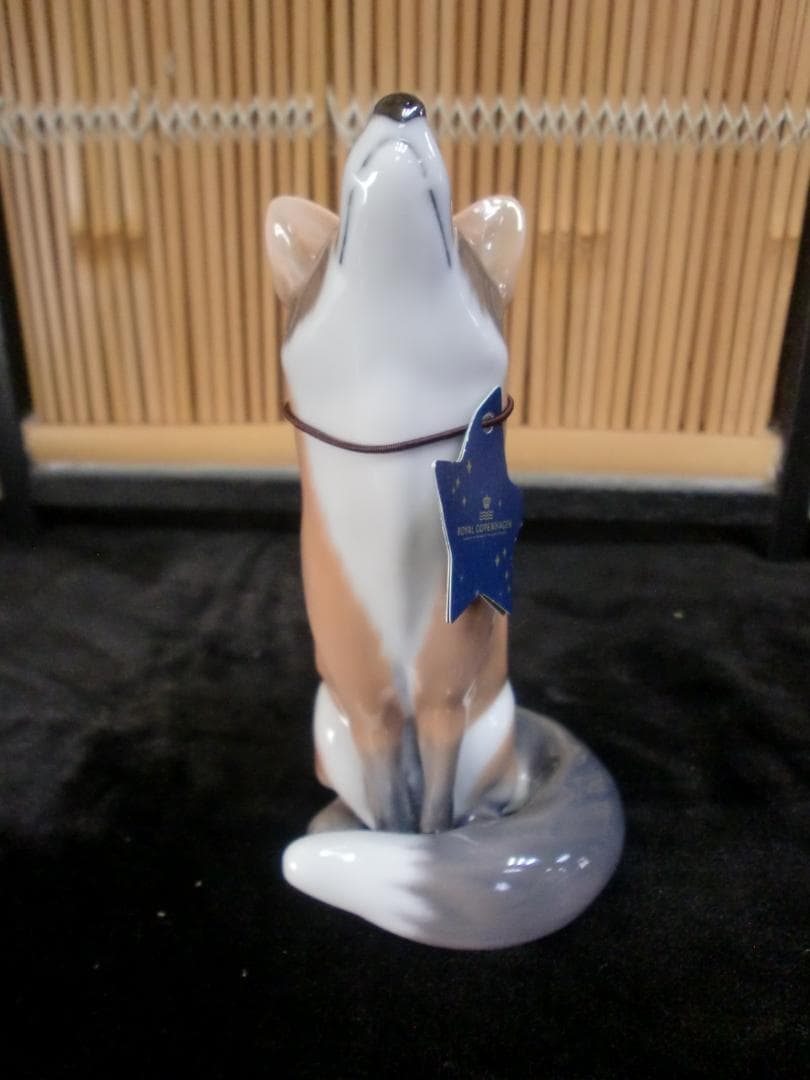 白*ま様 ロイヤルコペンハーゲン2006Fox year figure 　新品未