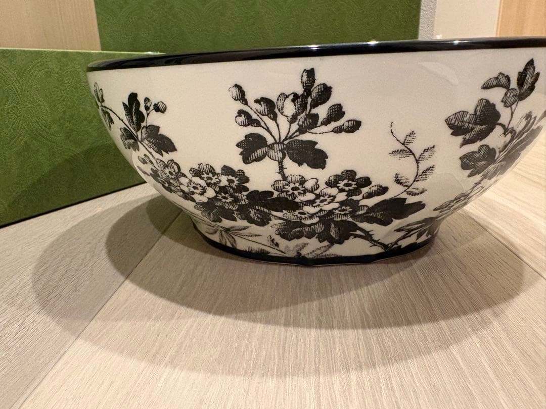 GUCCI　ハーバリウム　食器　ブラック　サラダボウル23cm