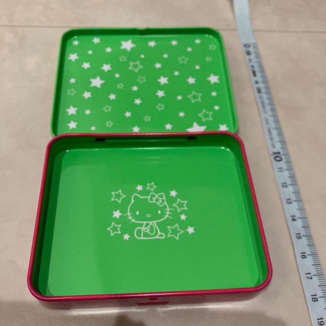 レトロ《2002年 ハローキティ メモ帳》Hello Kitty ☆缶ケース付き