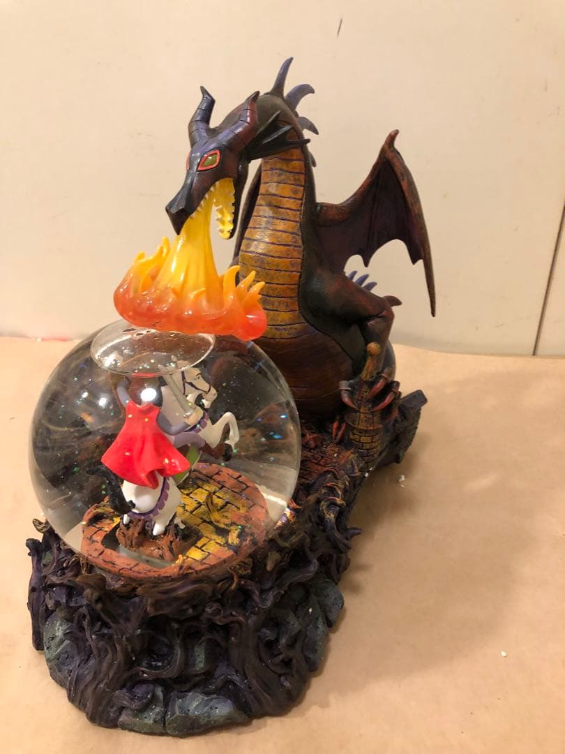 ディズニー　眠れる森の美女　クライマックスシーン　スノードーム　スノーグローブ