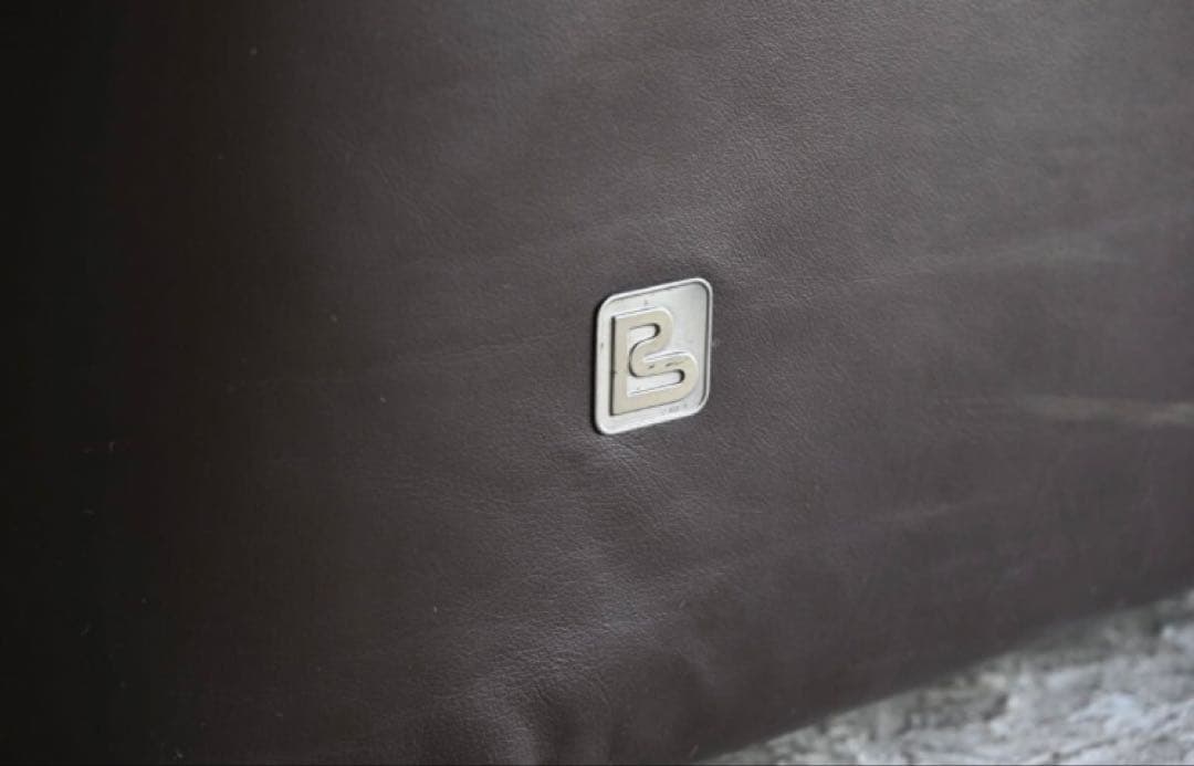 【高級】 本革 ブズネリ モダン ソファ ラウンジチェア パーソナルチェア