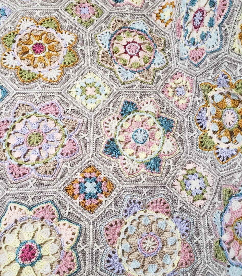 ペンシアンタイル☆マルチカバー　ブランケット　手編み　大判