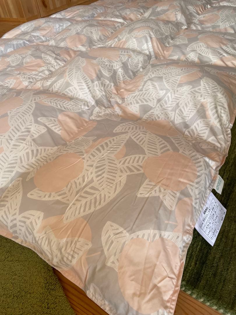 日本製　羽毛布団　シングル　イングランド産ホワイトダウン90% 1.3kg P