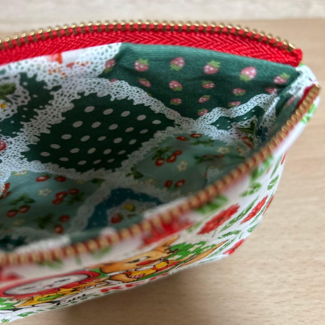 ハンドメイド　ころりんポーチ　コヤンイサムチョン☆赤ずきんルミちゃん☆