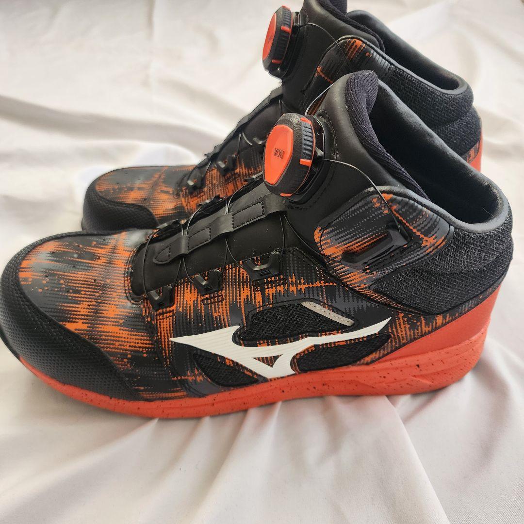 美品　ミズノ　安全靴　F1GA240595 28センチ　限定カラー