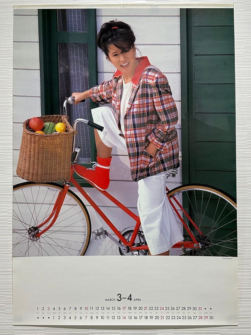 希少】中森明菜1985年カレンダーB2サイズ清水清太郎 ポスター昭和