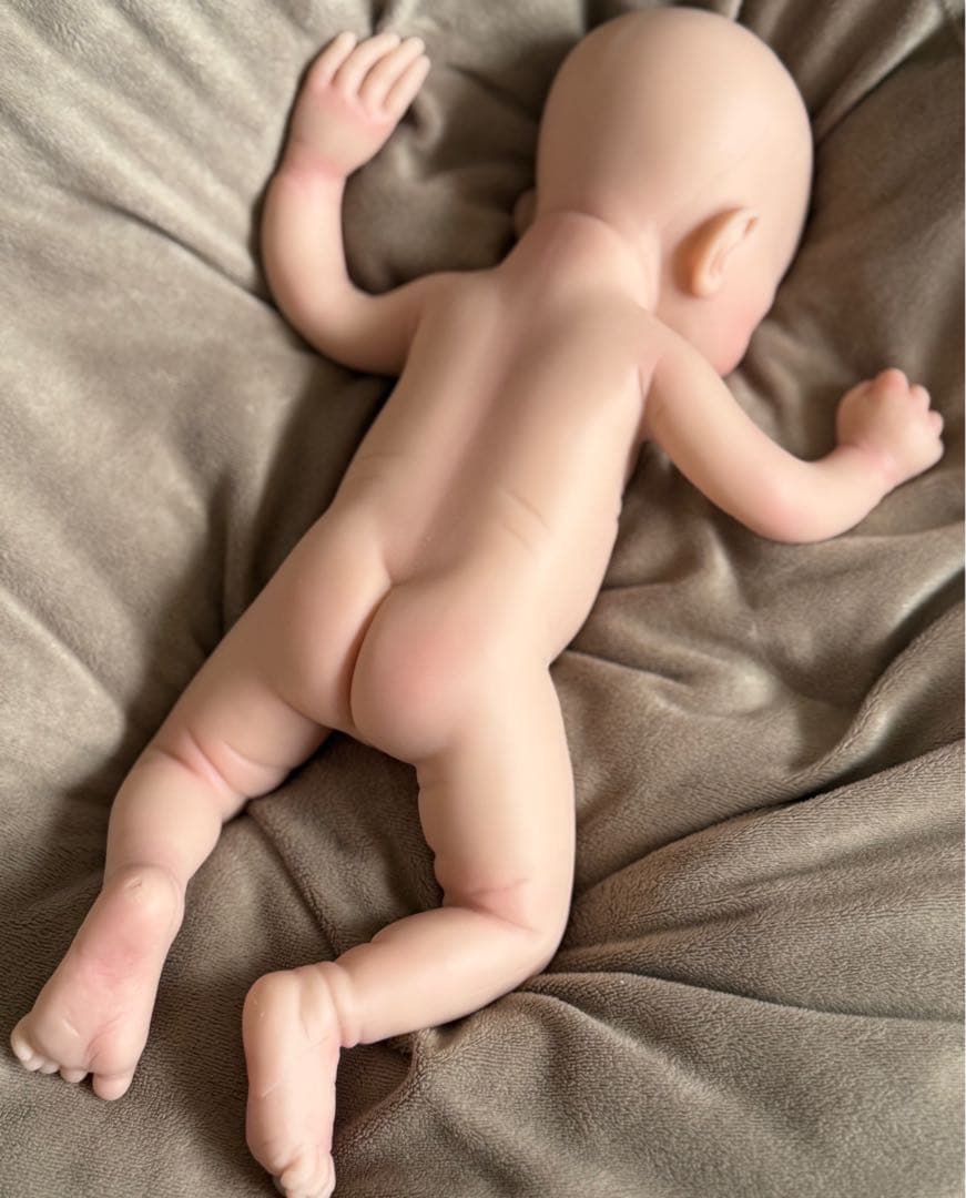 ★新品★リボーンドール フルシリコン可愛いぷるふにゃ女の子30cm