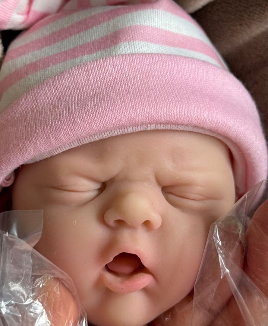 ★新品★リボーンドール フルシリコン可愛いぷるふにゃ女の子30cm