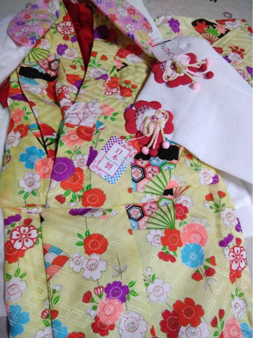 3歳向け・化繊・お着物とお被覆のセットです