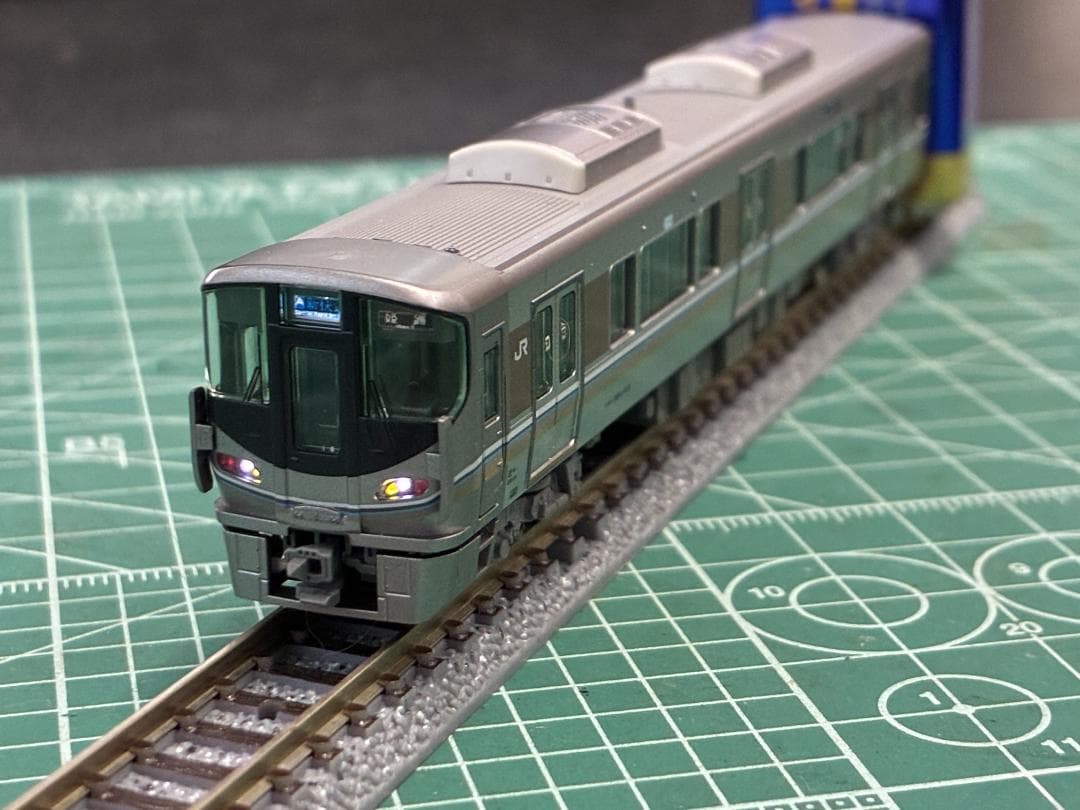 KATO10-1439 225系100番台新快速　8両セット