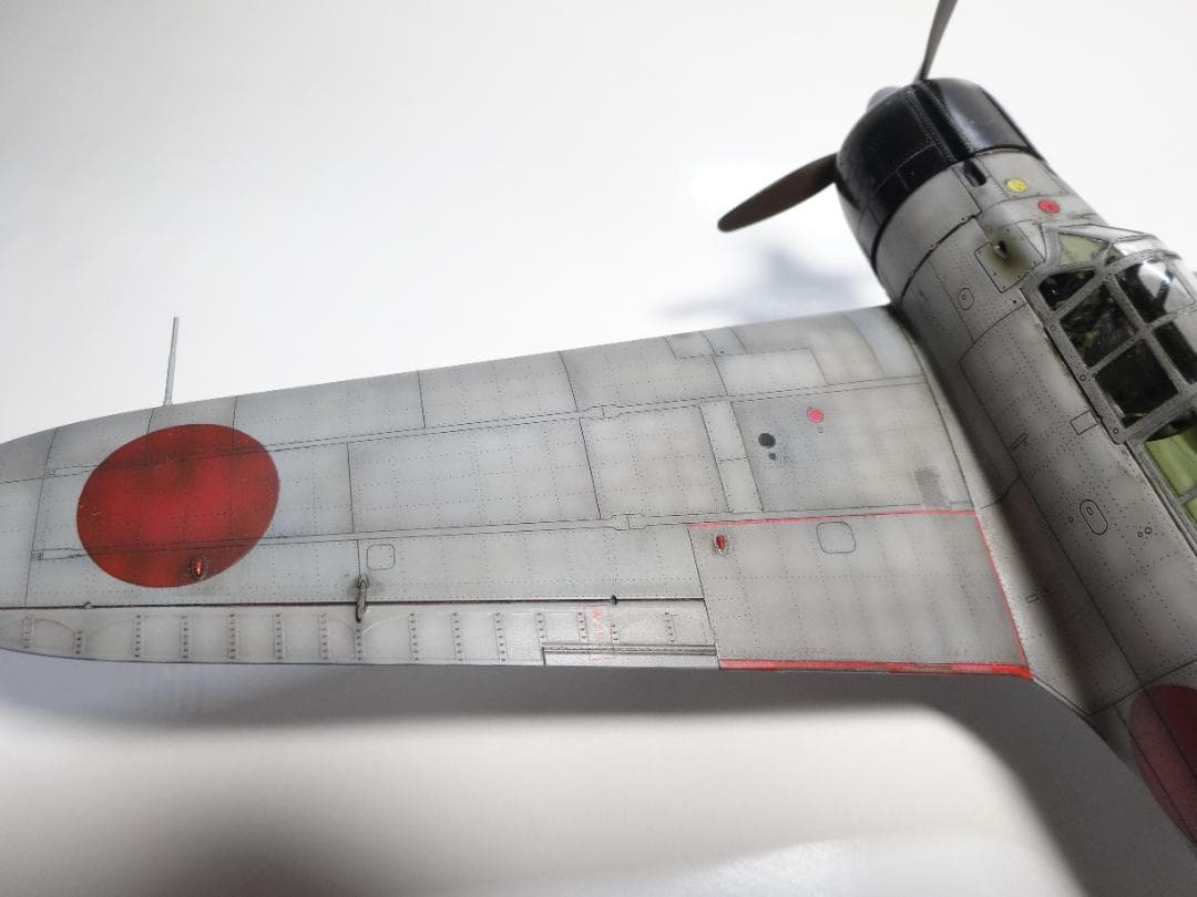 エデュアルド1/48日本海軍艦上戦闘機「零戦21型」完成品