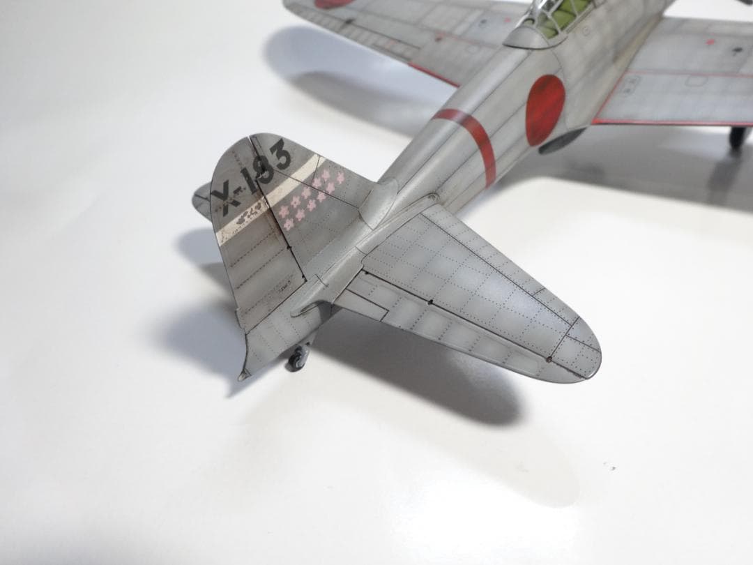 エデュアルド1/48日本海軍艦上戦闘機「零戦21型」完成品