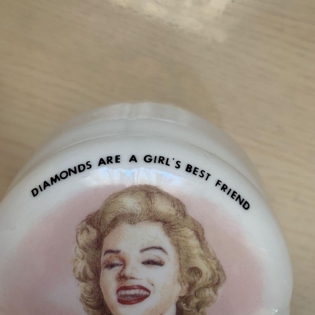 リュージュ社製　マリリンモンロー　ボンボン入れ