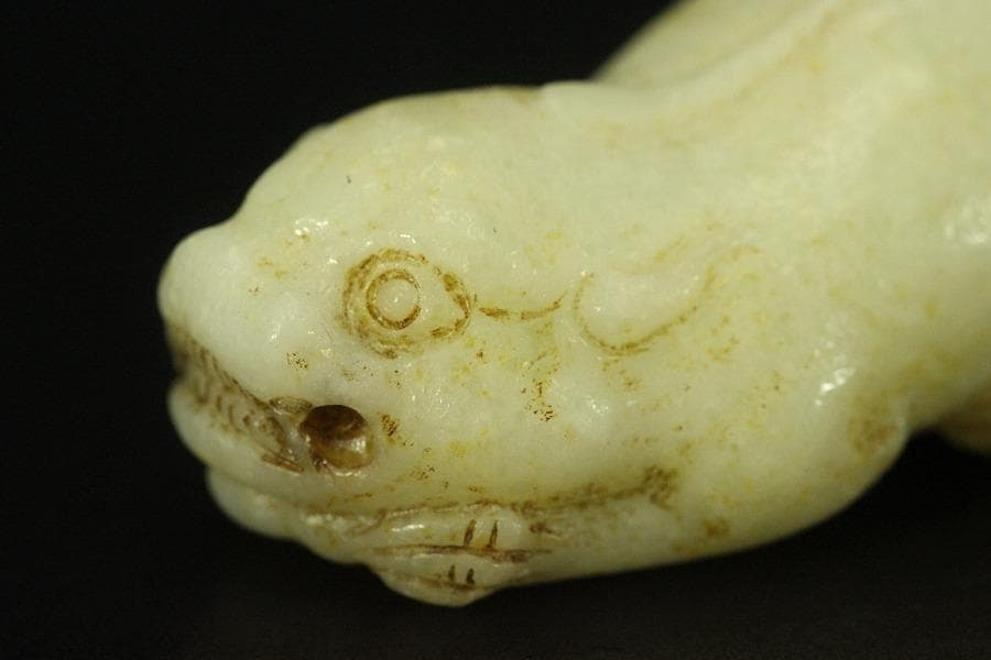 中国美術 白玉 刻猪 根付 置物 5.7cmx3.1cm(HA423)