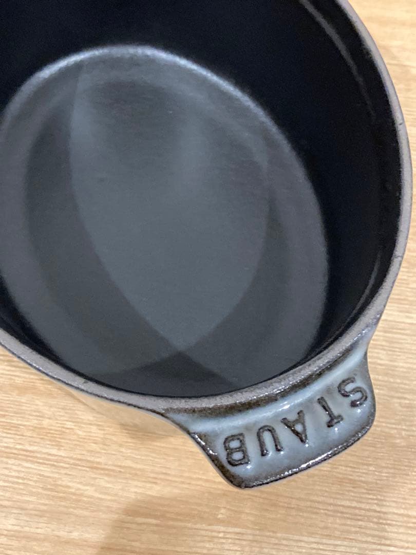 staub 旧ピギーココット　オーバル　17 レア　ストウブ