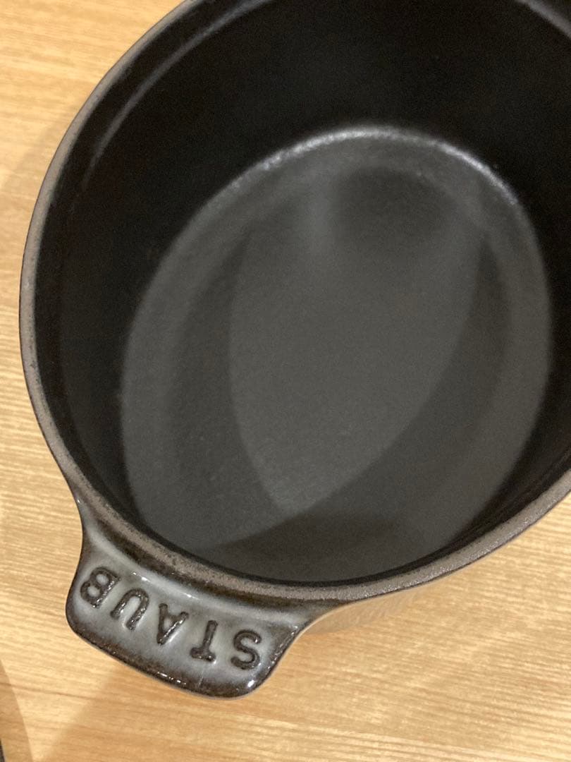 staub 旧ピギーココット　オーバル　17 レア　ストウブ