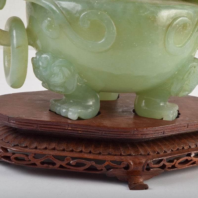 中国　玉石彫刻　雙耳活環　龍鈕蓋爐　香炉　唐木台付　C　9149