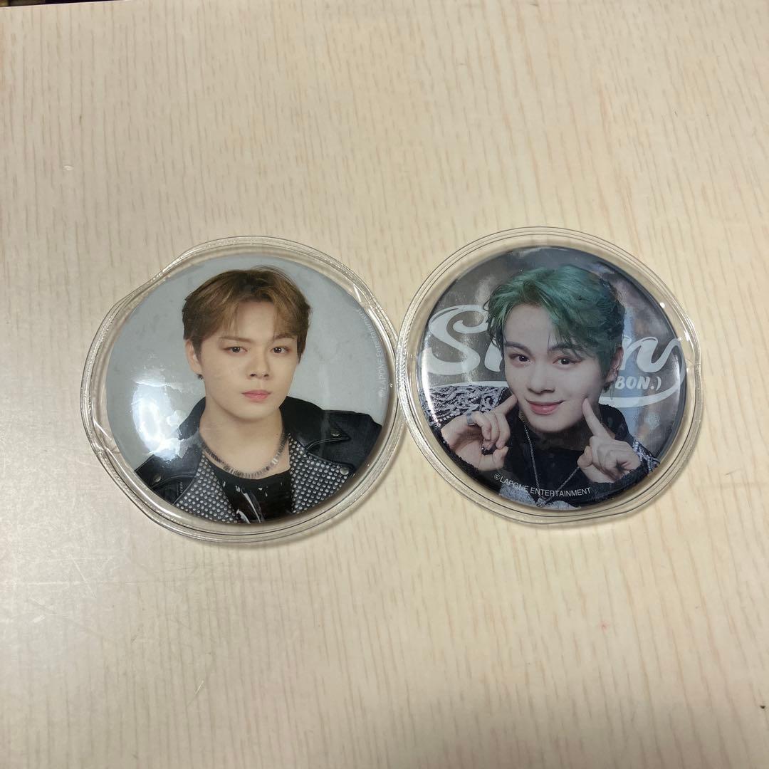 JO1 鶴房汐恩 缶バッジ - メルカリ