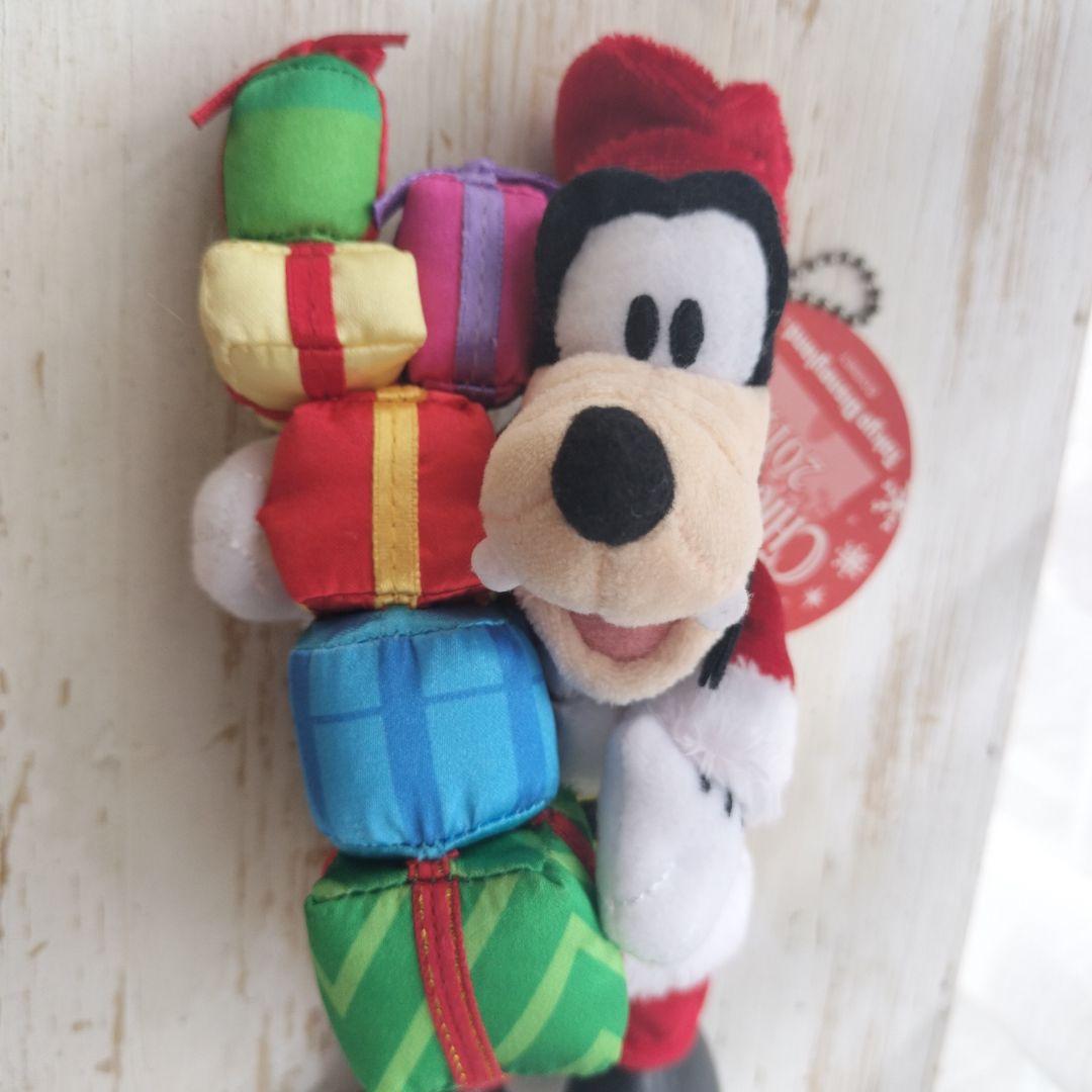 ディズニーリゾート 2017 クリスマス グーフィー ぬいぐるみバッジ