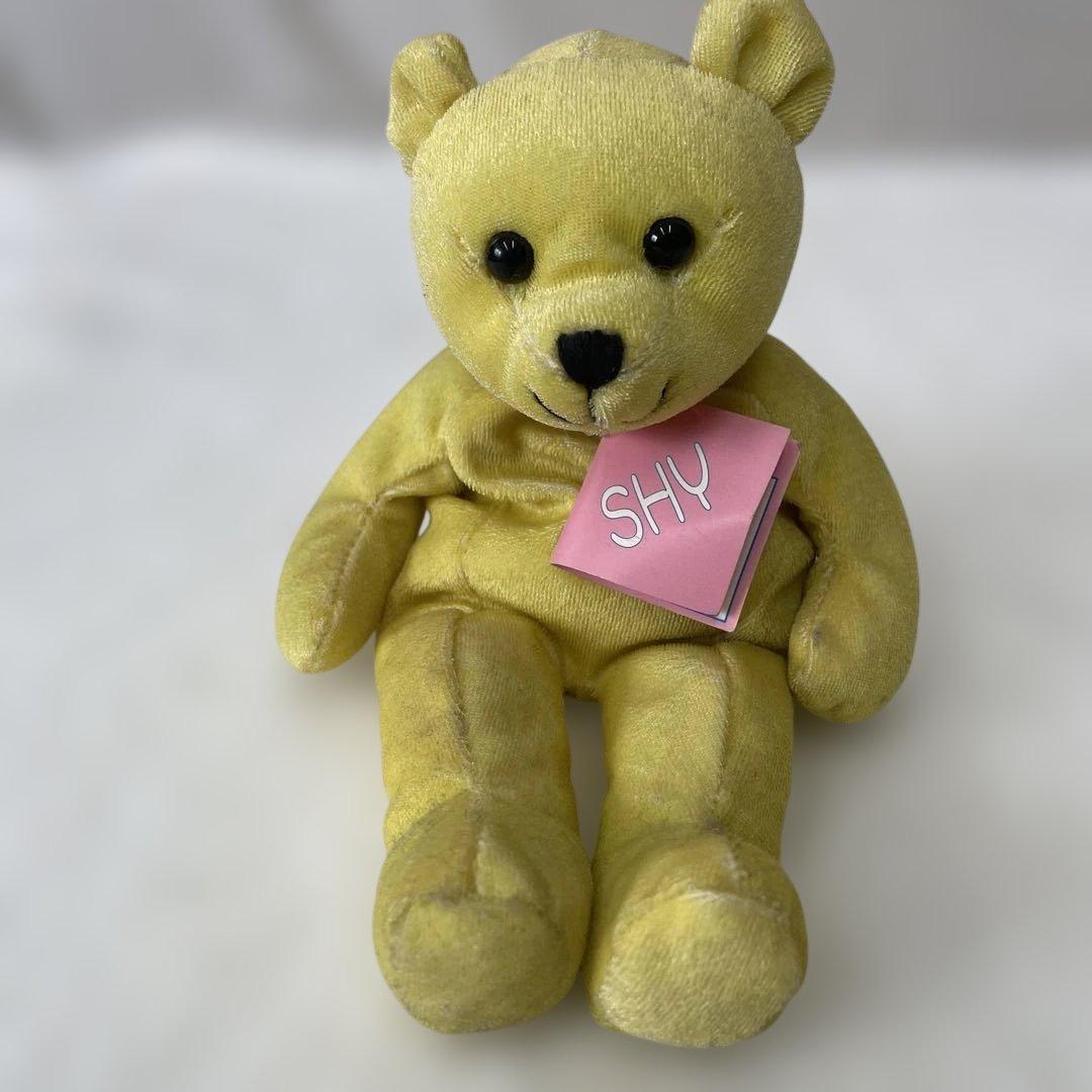 ベージュ クマ型ぬいぐるみ リボン付きと黄色のくま - メルカリ