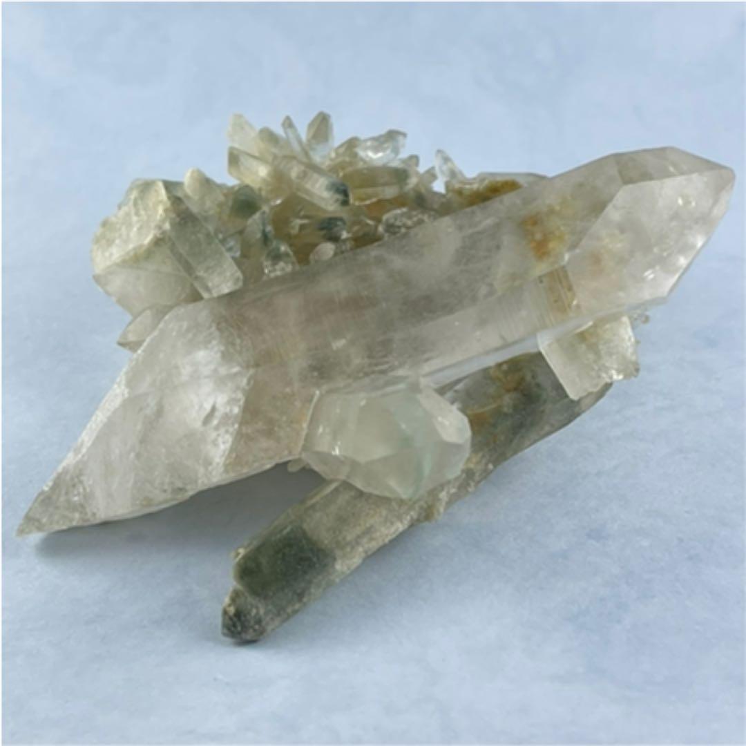 マニハール産ヒマラヤ水晶原石