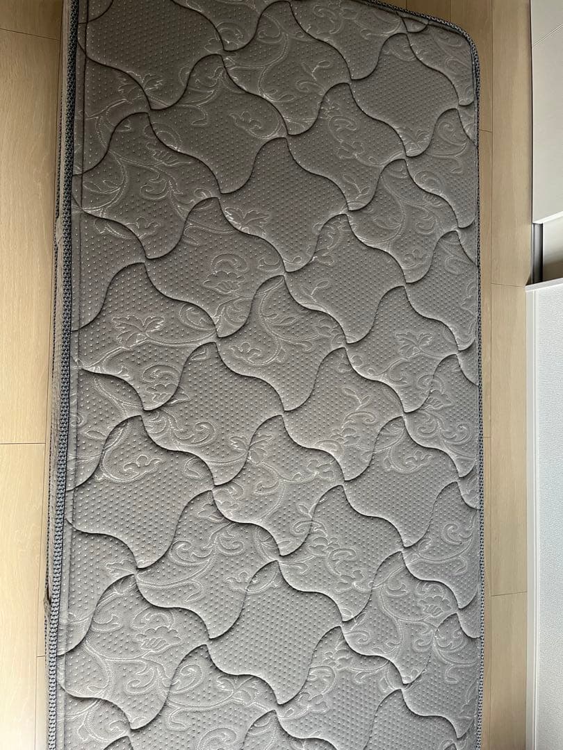 NANA921　シモンズ マットレス シングル 21cm 送料込み