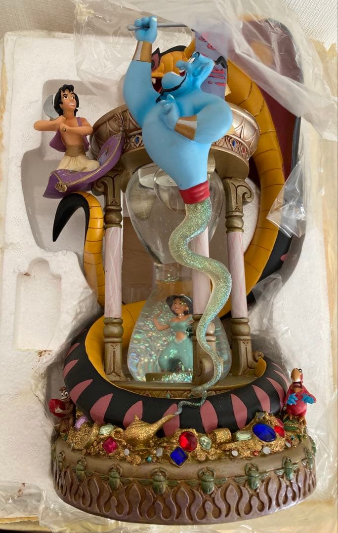 ディズニーストア　アラジン　スノーグローブオルゴール スノードーム　レア
