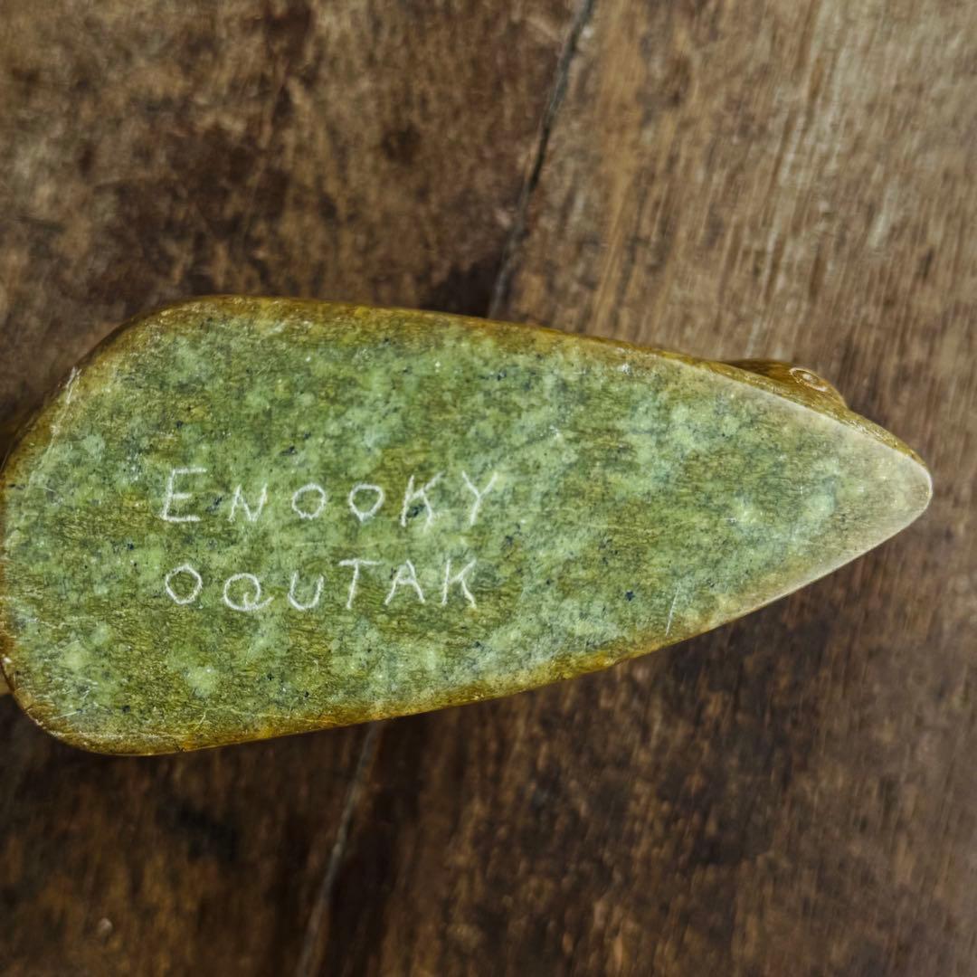 イヌイットアート 彫刻作品｜Enooky Oqutak｜カナダ・ケープドーセット