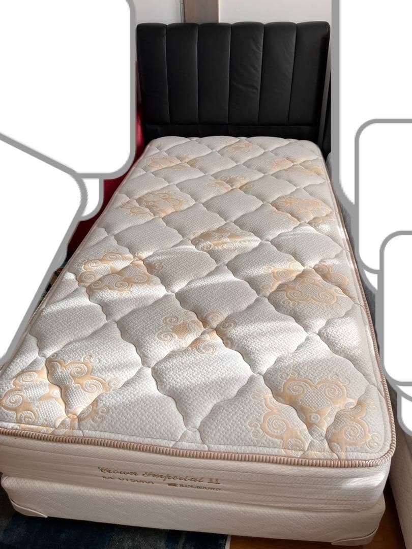 送込み　キングスダウン 大塚家具 シングル　ベッドフレーム、ベッドマット、ボトム