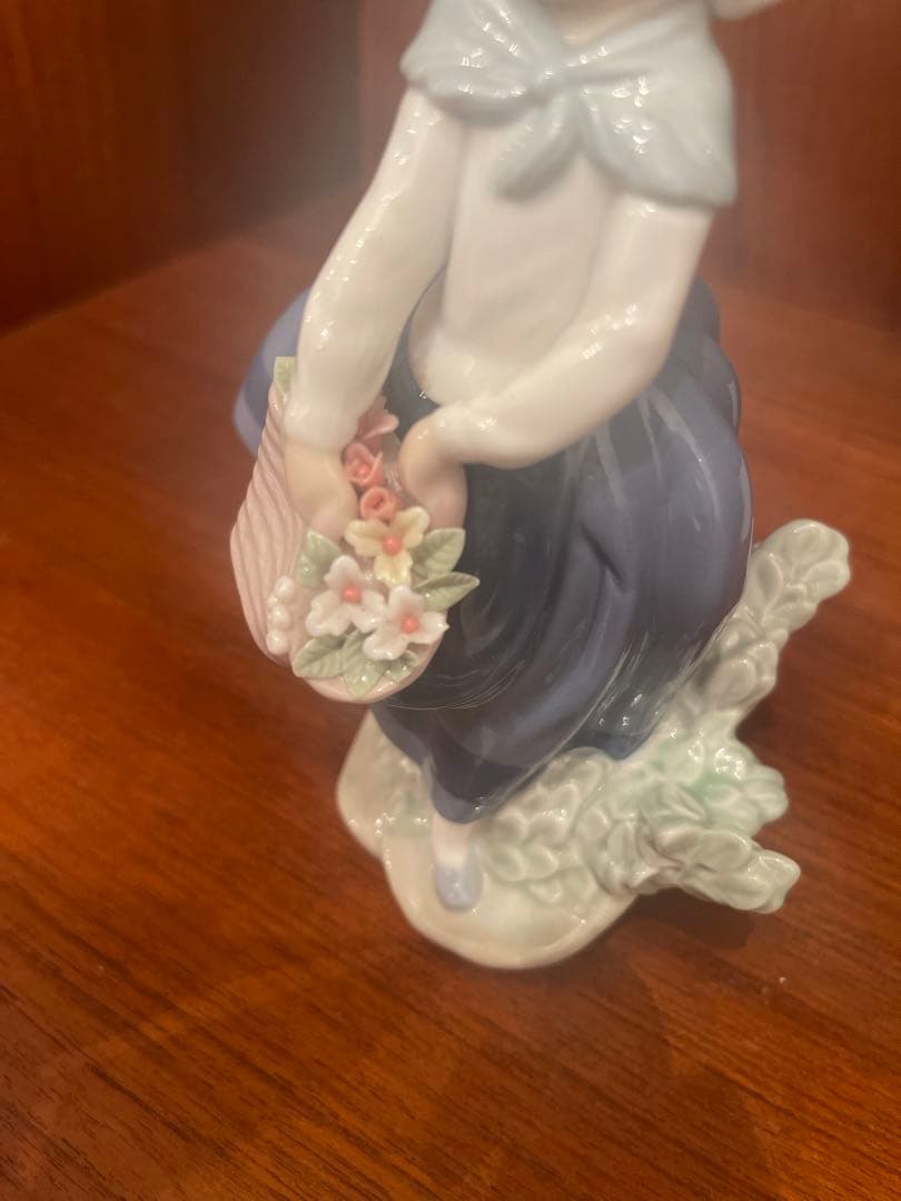 LLADRO 綺麗な花ばかり