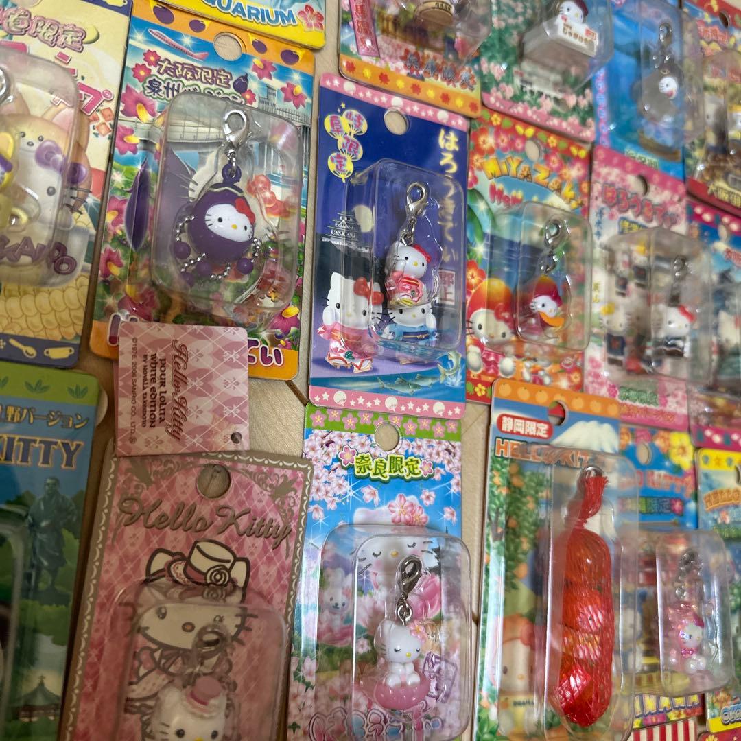 ご当地限定チャーム　55個まとめ売り