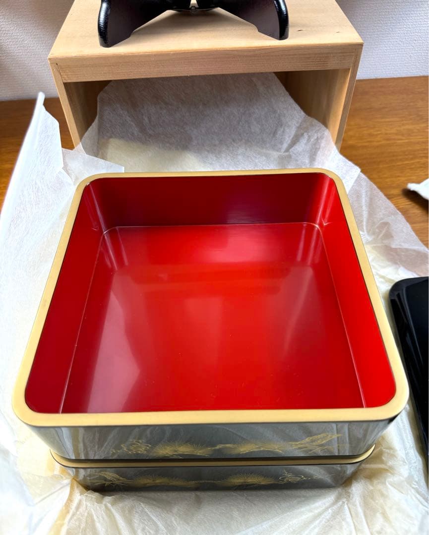 257 輪島塗 松竹梅沈金 二段重 未使用品 共箱 共布 - メルカリ