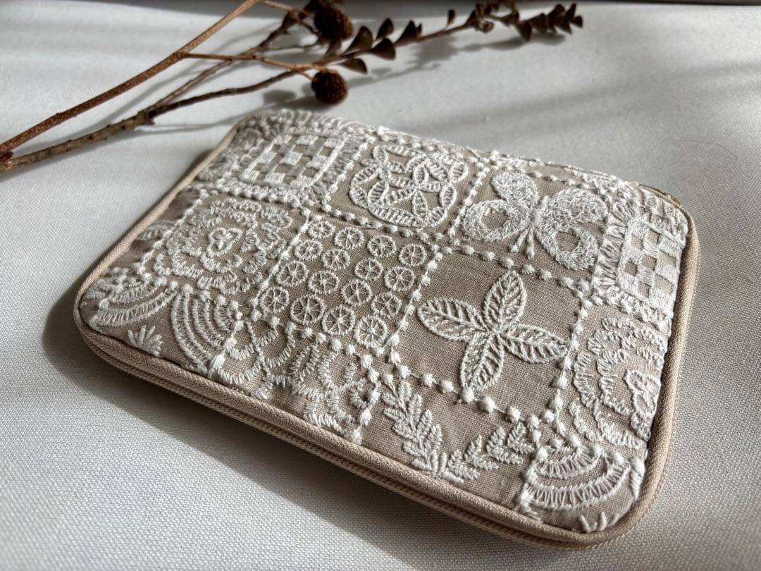 【マルチケース】ミナペルホネンforest tile ライトベージュ