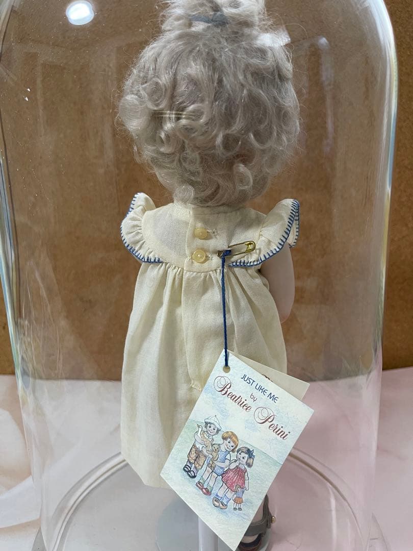 Beatrice Perini Just Like Me 人形 ガラスドーム付き