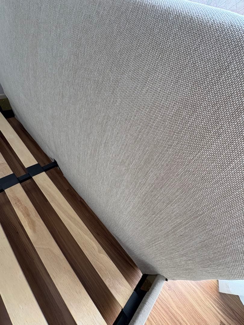 引き取り限定！ sealyセミダブルマットレス➕ニトリベッドフレーム