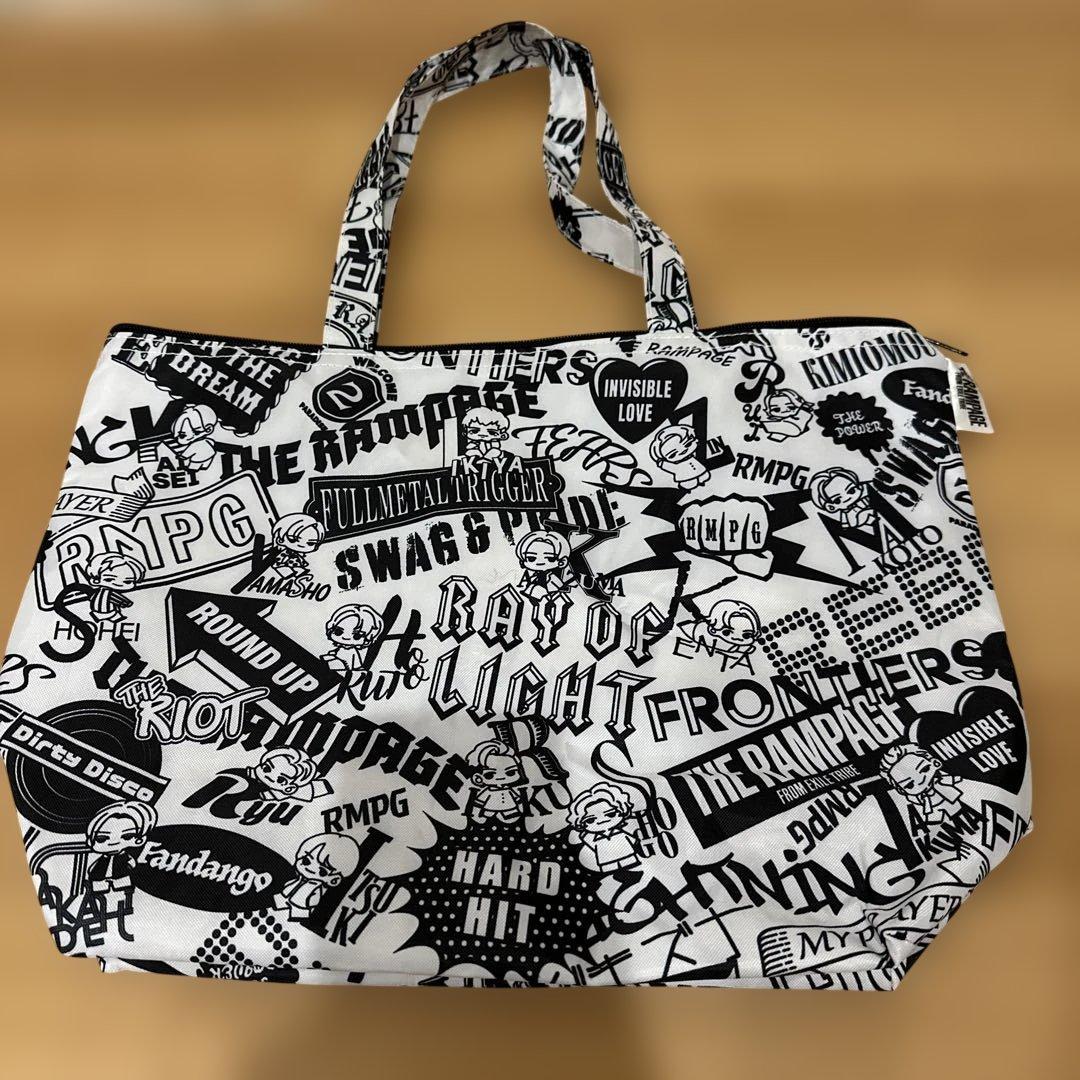 THE RAMPAGE トートバッグ ブラックホワイト - メルカリ
