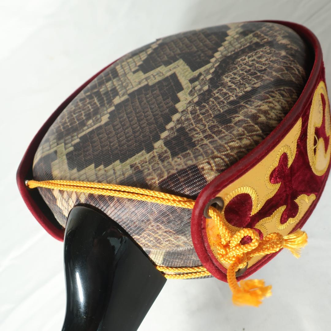 沖縄三線 ハードケース付 爪 予備弦 付属 和楽器