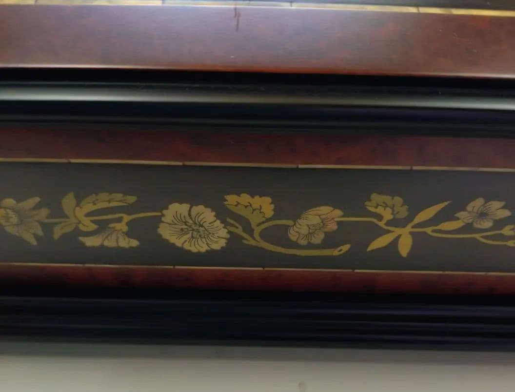 REUGE MUSIC 花のデザインのオルゴール