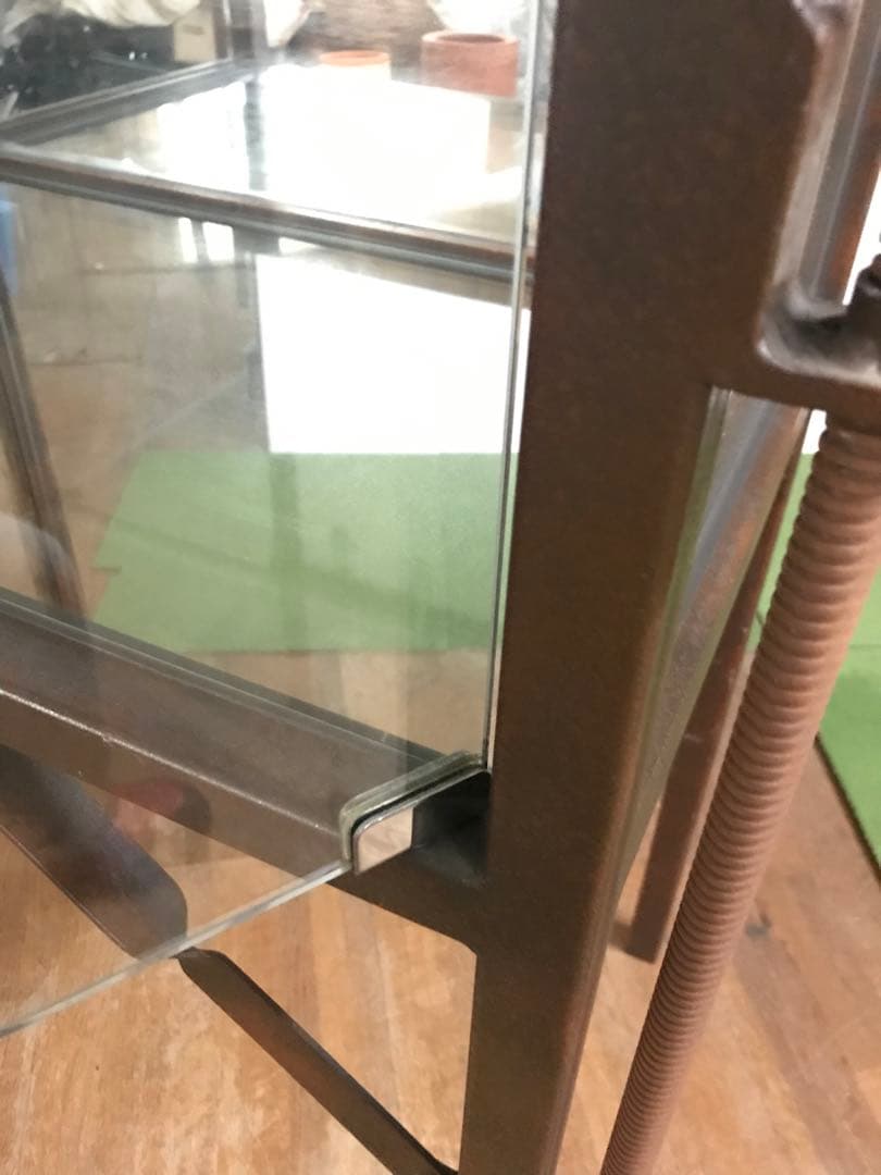ガラスキャビネット ガラスショーケース ディスプレイケース　鉄製フレーム 岐阜発