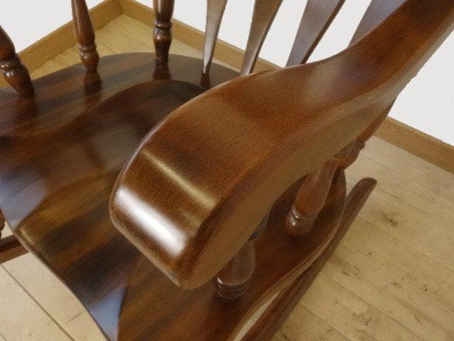 木製　ロッキングチェアー　彫刻入　再塗装済　ＵＳＥＤ